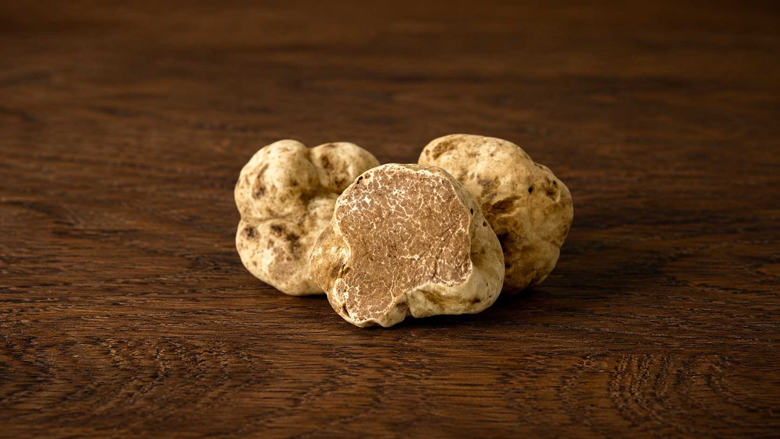 Trufa blanca  Biancheto (Tuber Borchii Vitt.) fresca lavada